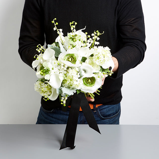 white wedding floral bouquet