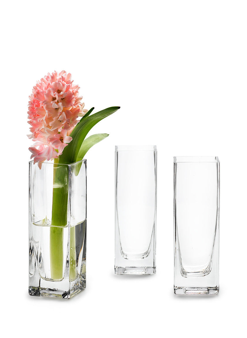 How to Decorate a Square Glass Vase