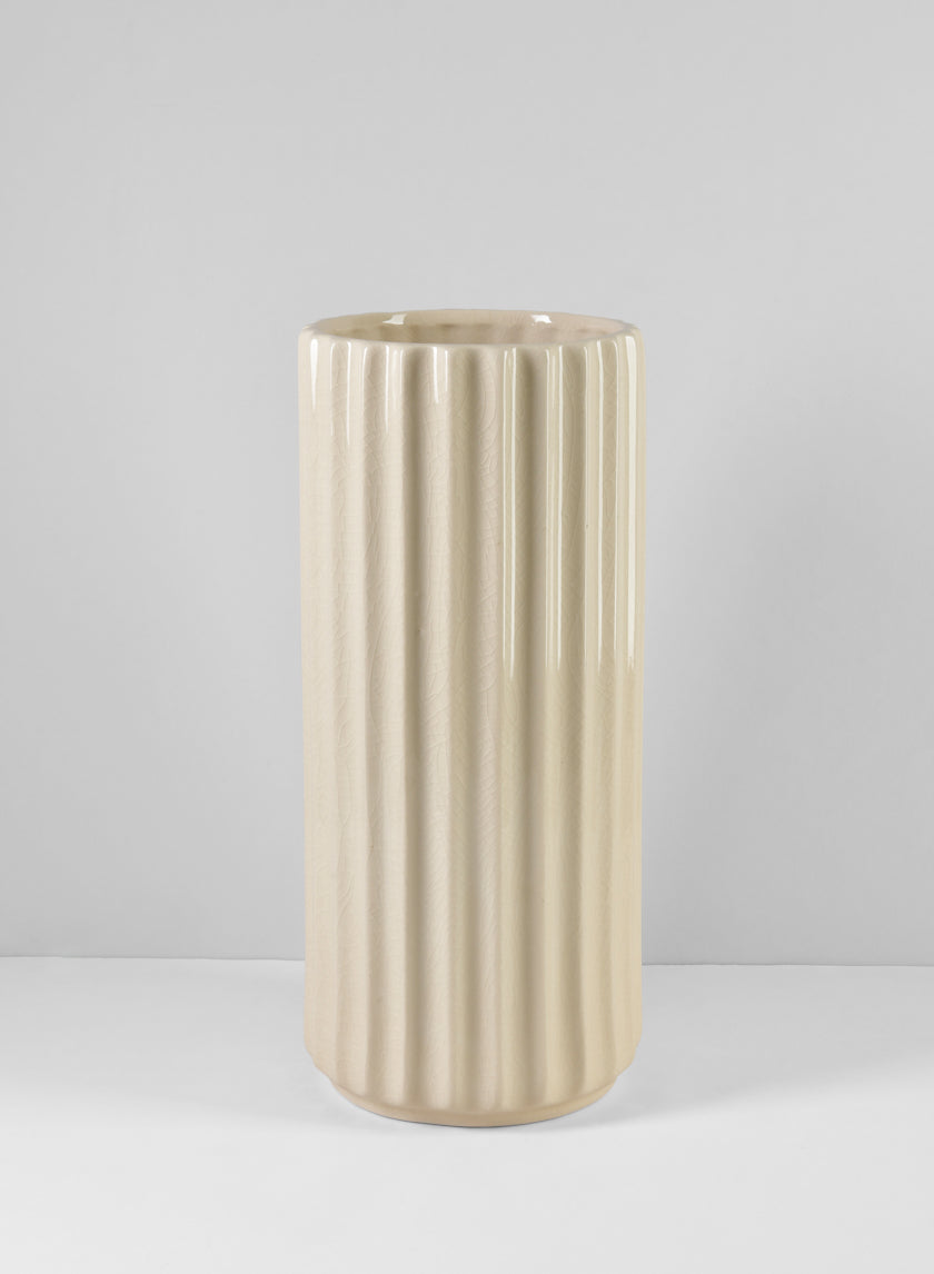 16in Auberge Porcelain Vase