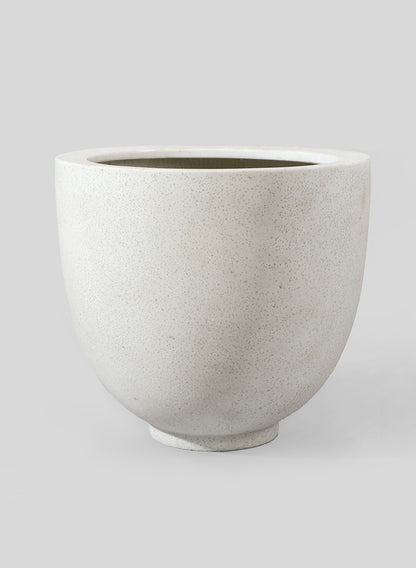 13  3/4in Round Cream Fiberstone Pot