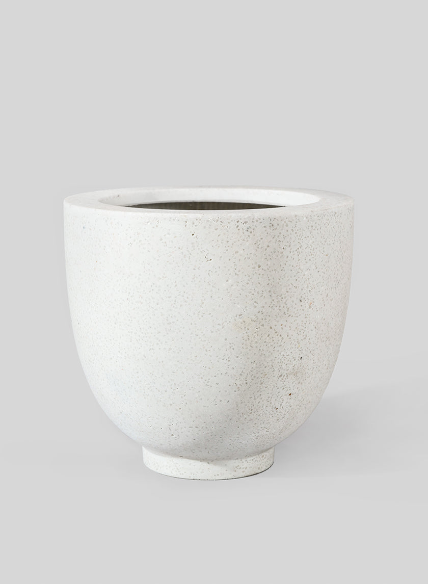 10  1/4in Round Cream Fiberstone Pot