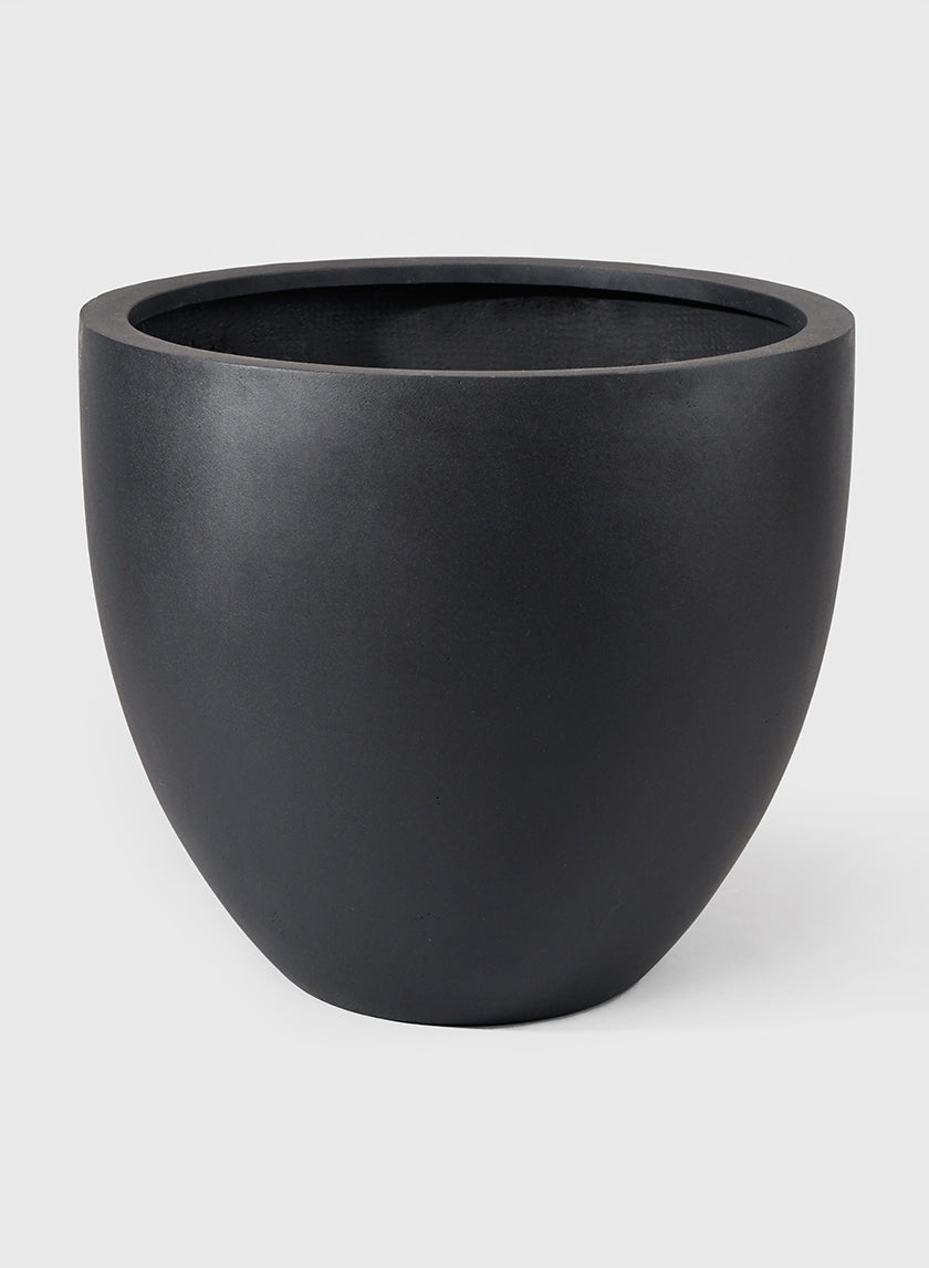 19 3/4in Morelia Round Black Fiberstone Pot