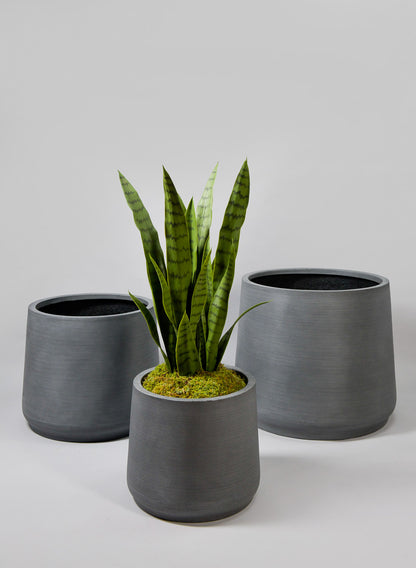 Alaric Grey Fiber Planter