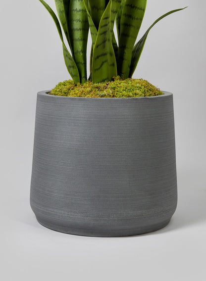 Alaric Grey Fiber Planter