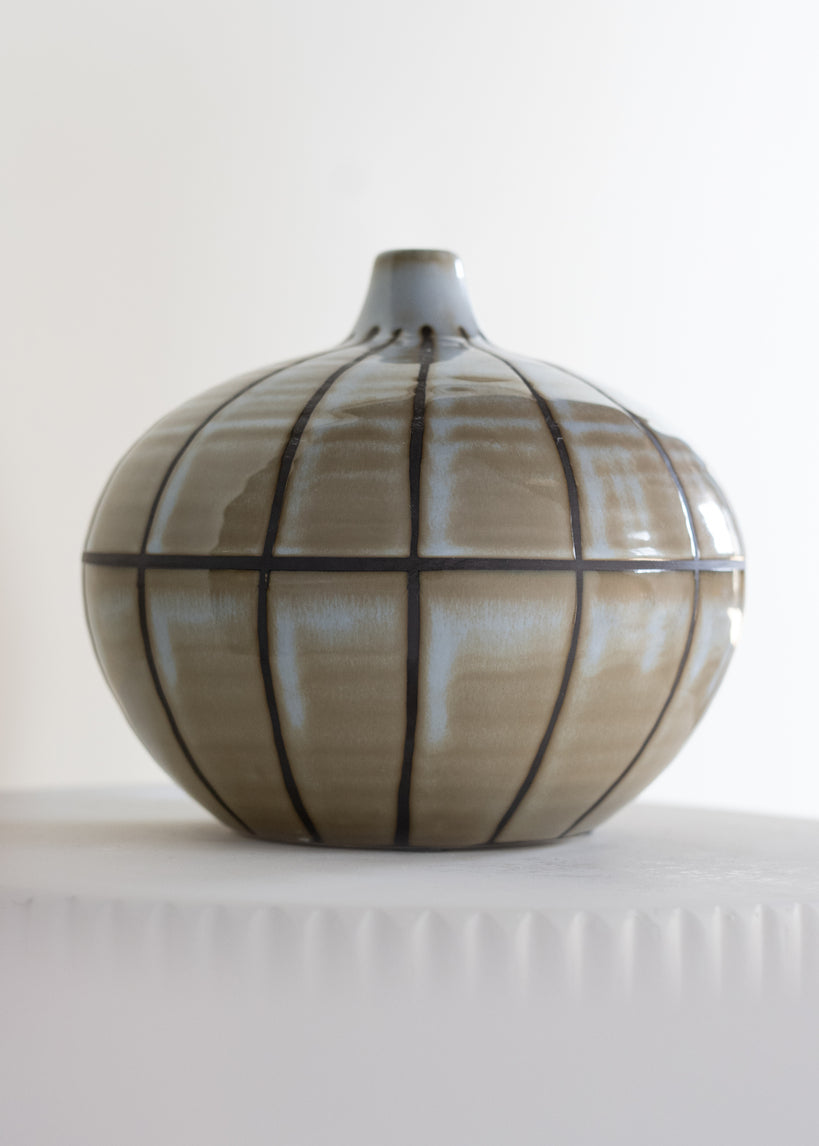 Izushi Handcrafted Deco Vase