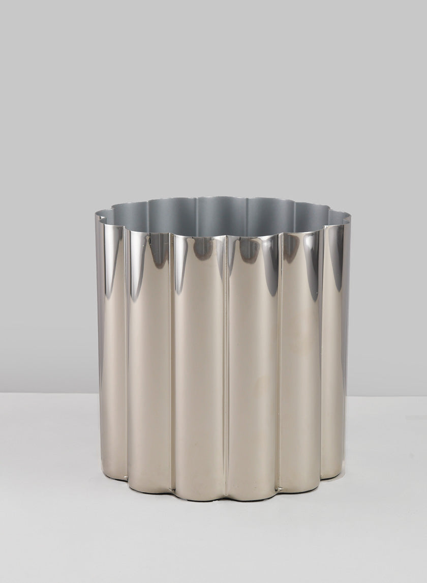 Nuage 6in Silver Stainless Steel Vase