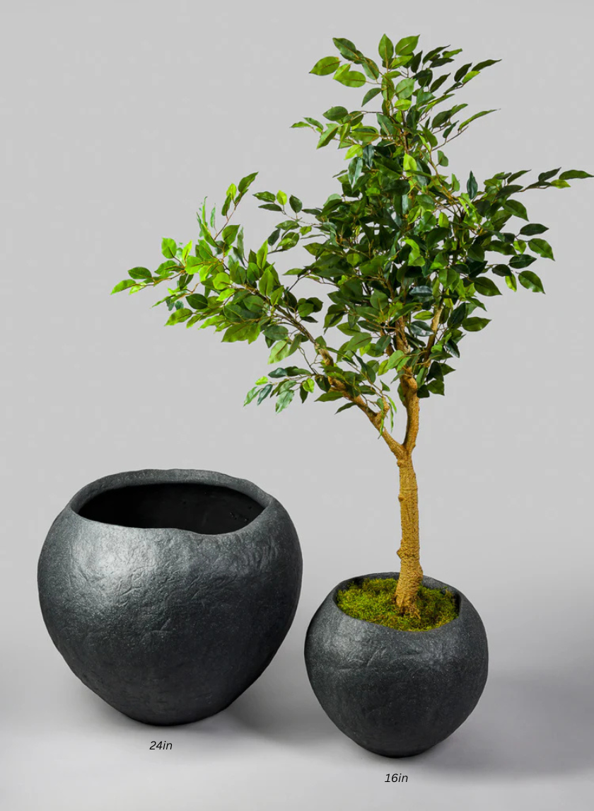 Shirak Poly-Stone Rough Black Planter