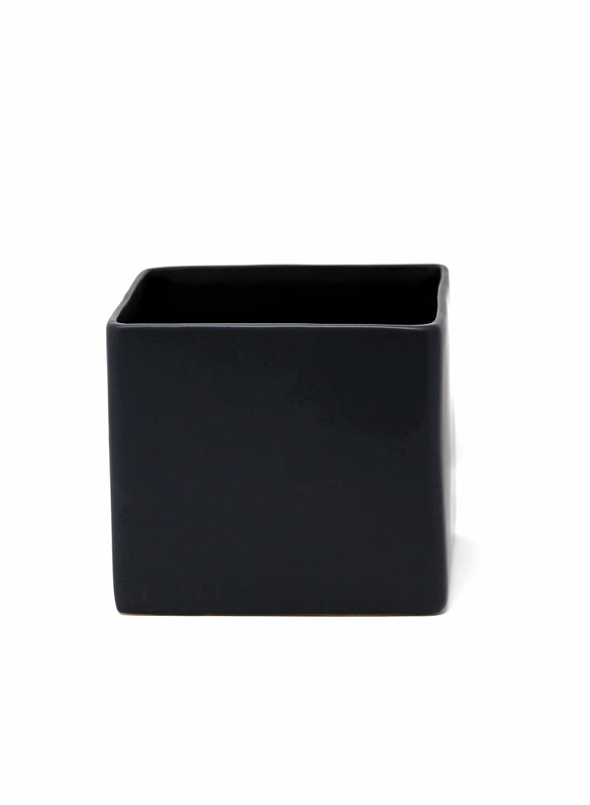 5 ¾in Matte Black Ceramic Cube