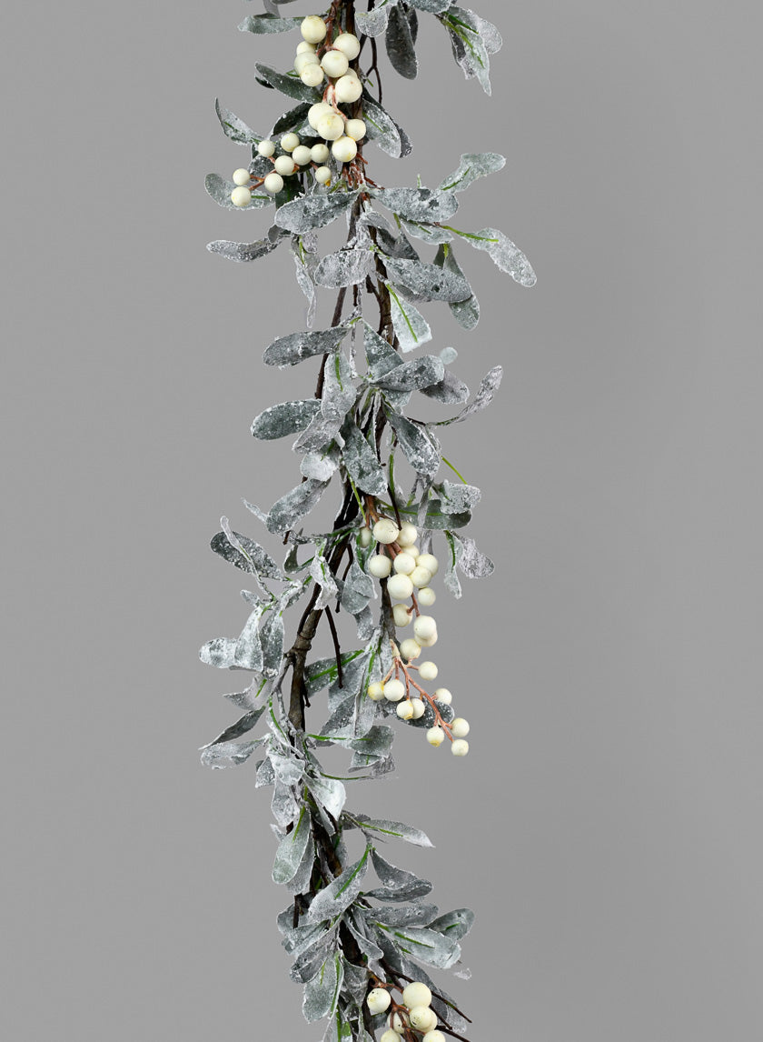 67in Mistletoe &amp; White Berry Garland