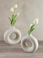 9in Kei Vase sand white