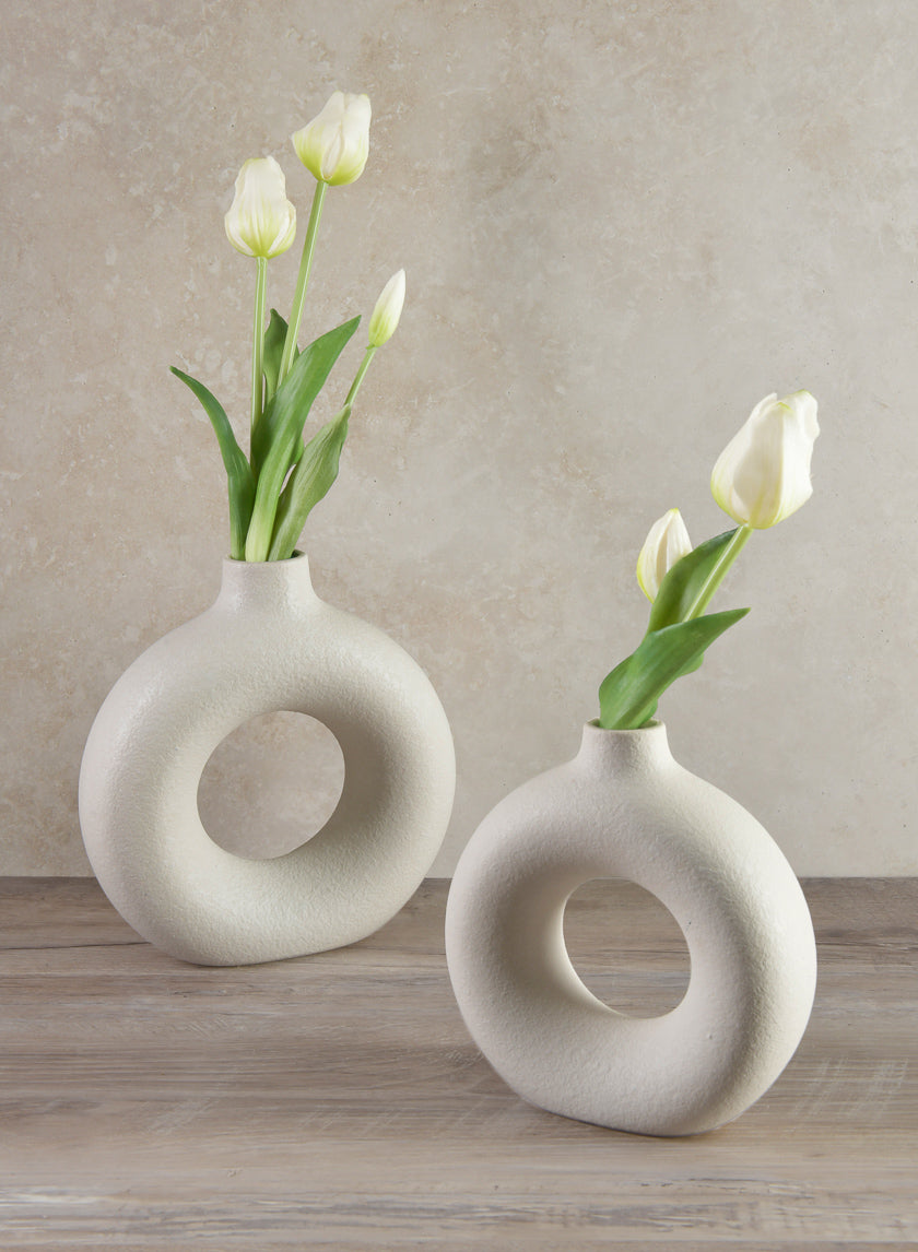 9in Kei Vase sand white