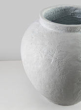 11inch Santorini white washed urn