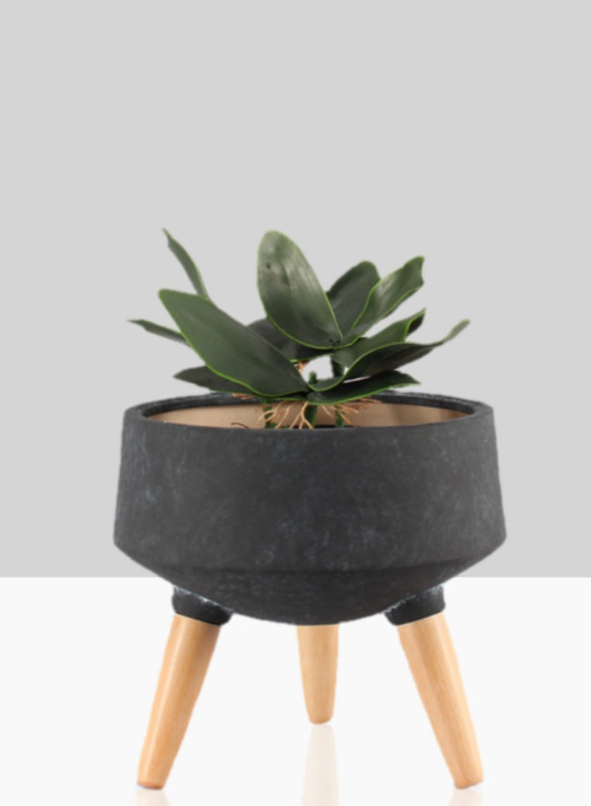 10  1/4in Breakers Black Ceramic Planter With Beech Wood Legs