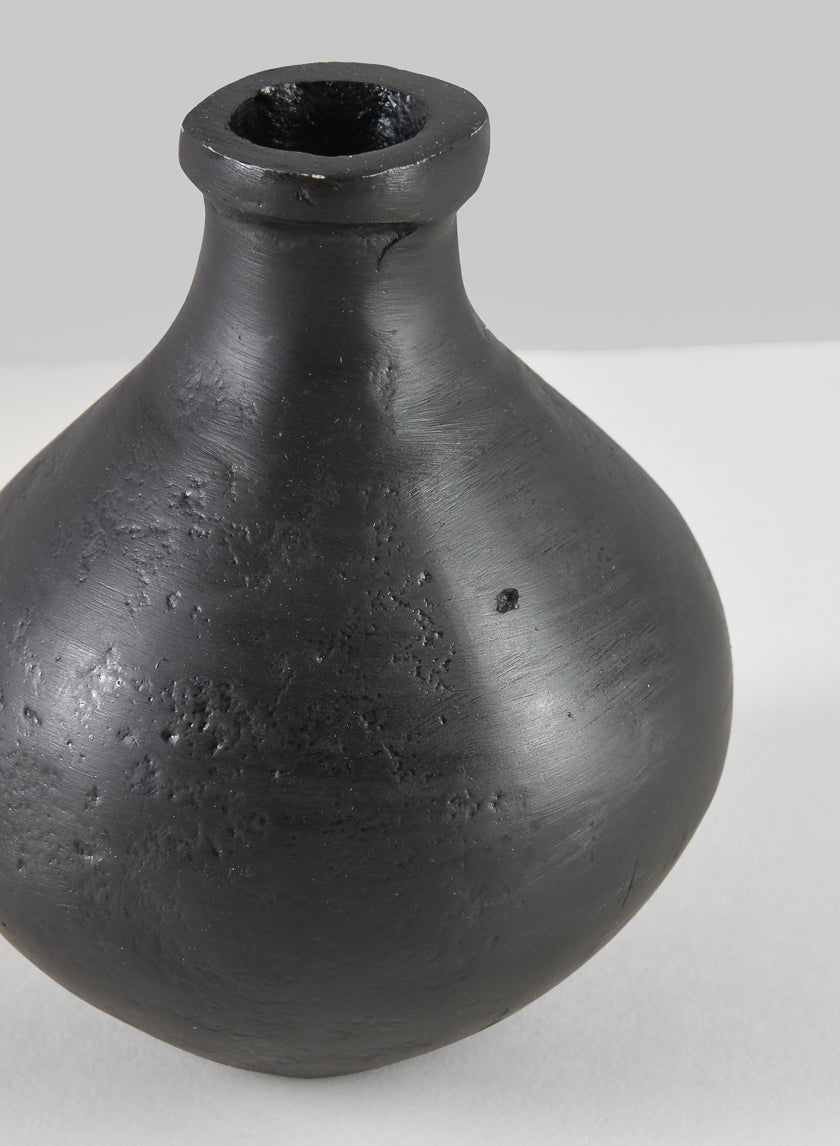 4in Aluminum Eloise Black Rustic Gourd Mini vase