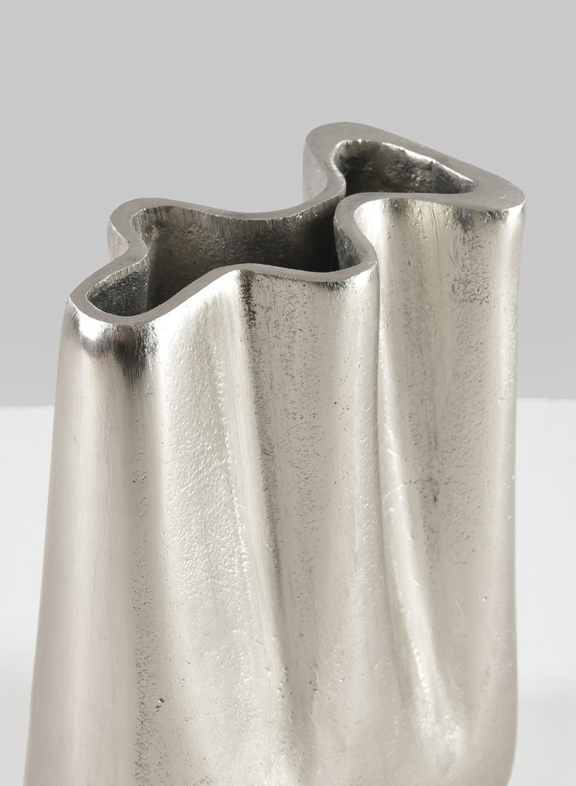 8in Aluminum Marseilles Silver Narrow Wave Vase