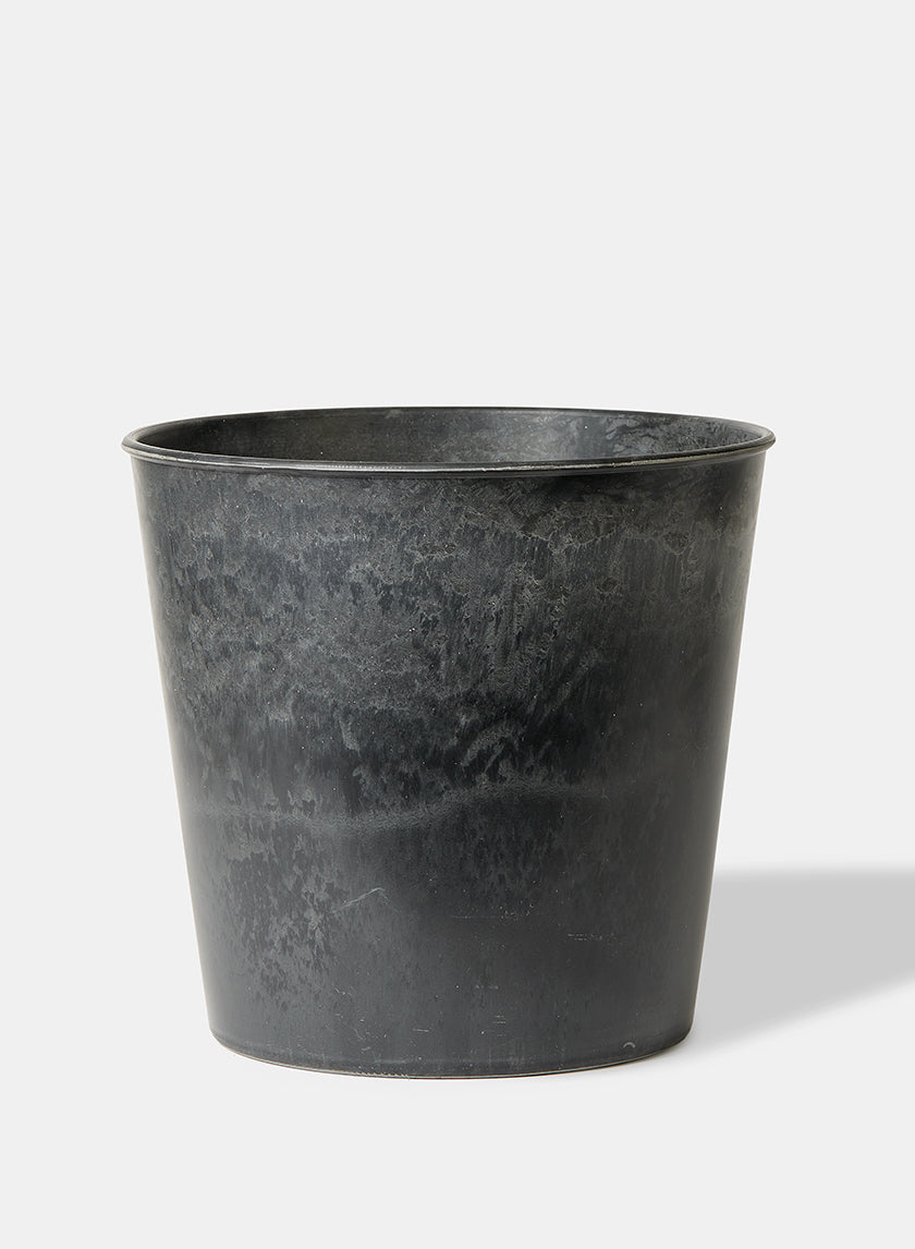 10  3/4in Aged Black Wide Mouth Flower Bucket