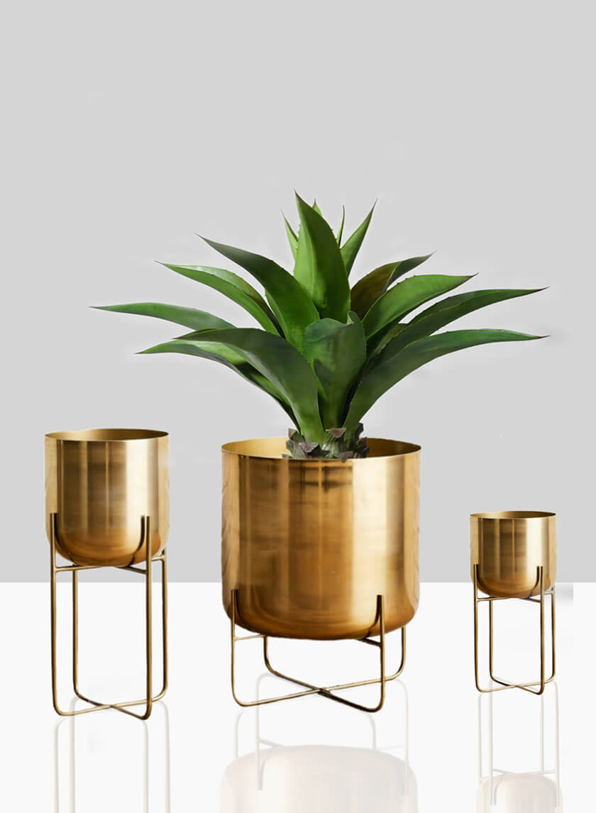 12 Â¾in, 23in, &amp; 26in High Gold Soho Planter With Stand