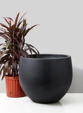 20in Black Ficonstone Round Pot