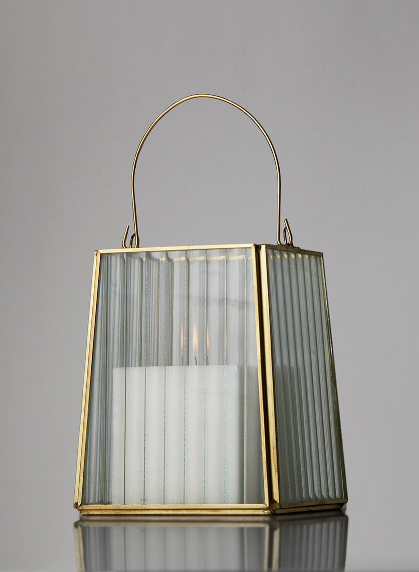 5  1/2in H  Striped Glass Gold Trapezoid Hurricane