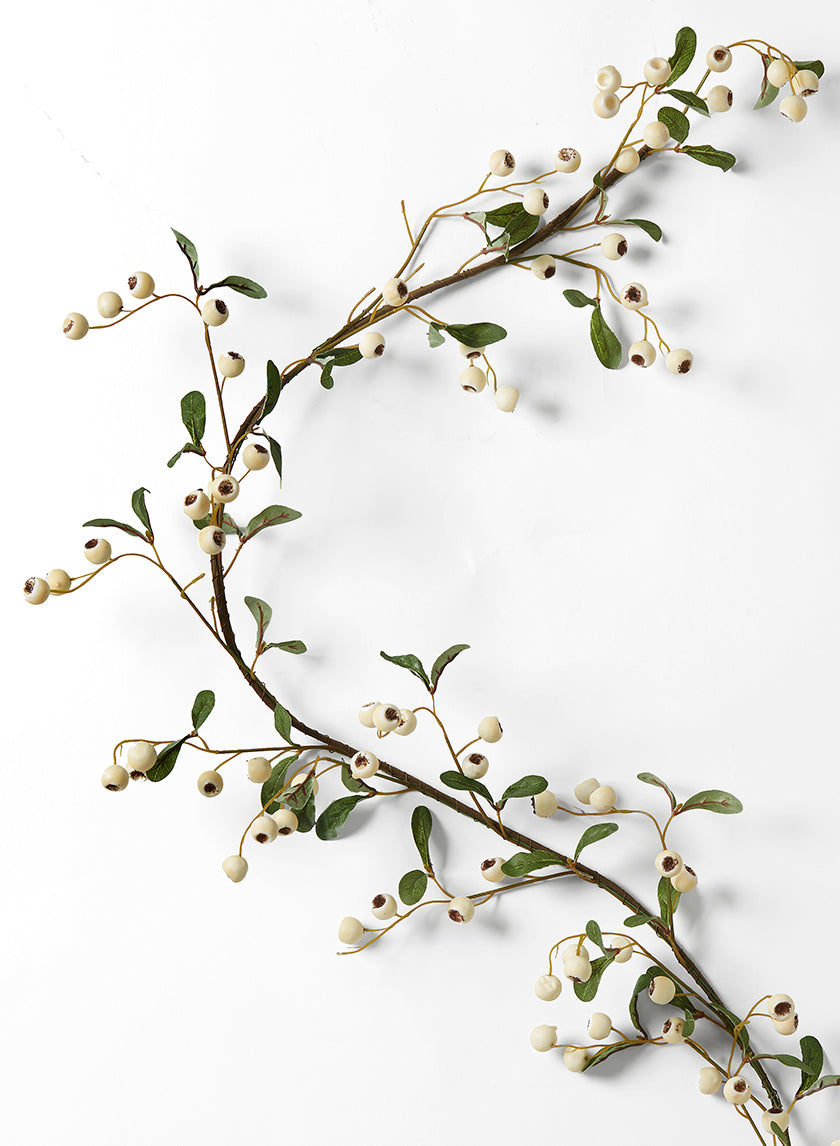 5ft White Berry Garland